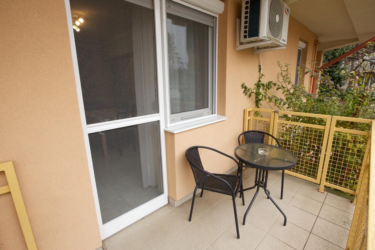 Zoli Apartmanok-Timi Koelcsey 34-36 Hajdúszoboszló Exterior foto